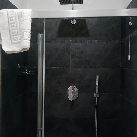 Oda ve Kahvaltı Symposion 4*