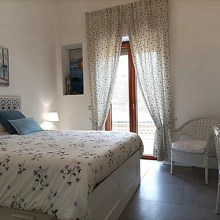 Symposion 4* Napoli